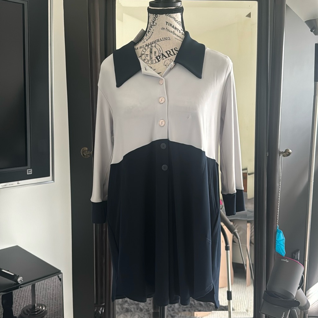 It’s Very Nice Comfortable Shirt .It’s Too Big For Me L Lost 30 Pounds.
